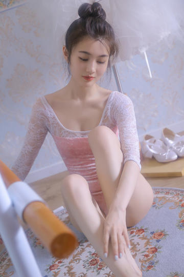 宋亞軒被趙昭儀嚇到摸心臟